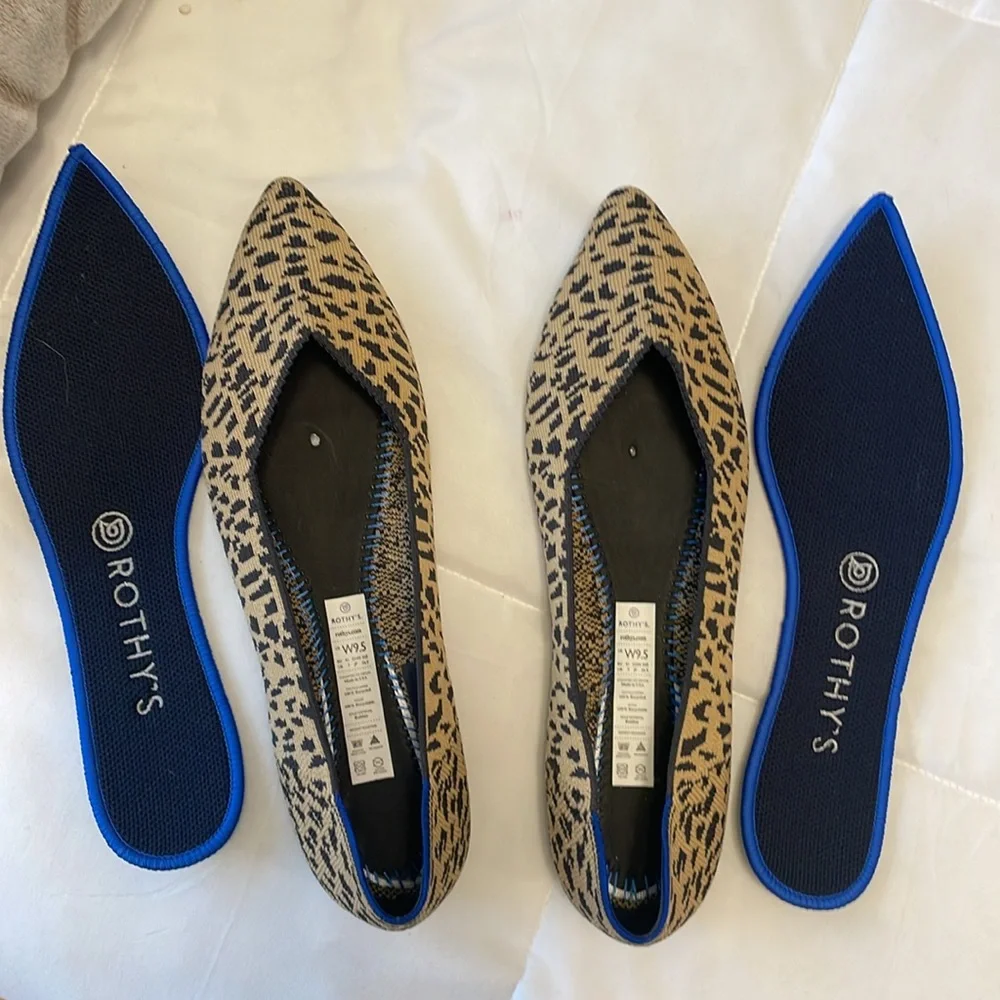 ￼Rothy’s Retired Pointed Leopard Print Slip On Flats Size 9.5